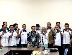 Pemotongan Pajak Memberatkan, Buruh Datangi KPP Pajak Pratama Serang