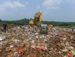 Masyarakat Mangkubumi Resah, Diduga Sampah Dari Kabupaten Serang Ganggu Aktivitas Warga Pandeglang