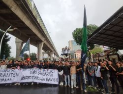 Tuntut Evaluasi Kapolda Banten, HMI Cabang Serang Geruduk Mabes Polri