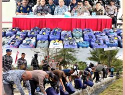 Sinergi TNI AL Bersama Polres Aru dan Forkopimda Musnahkan 2.305 Liter Miras Ilegal di Kepulauan Aru