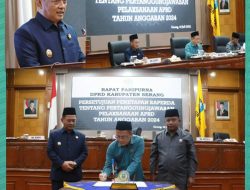 DPRD Kabupaten Serang Tetapkan Raperda Pertanggungjawaban APBD 2024 menjadi Perda