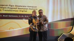 Kapolda Jabar Raih Penghargaan Pemimpim Progresif Keamanan Humanis dan Transformasi Digital