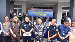 TNI AL Gagalkan Peredaran Ratusan Karton Miras Ilegal di Pelabuhan Bakauheni