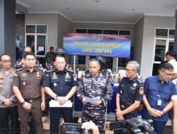 TNI AL Gagalkan Peredaran Ratusan Karton Miras Ilegal di Pelabuhan Bakauheni
