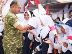 Tinjau Jembatan Gantung Garuda di OKU, Kasad: TNI Harus Jadi Solusi Kesulitan Rakyat