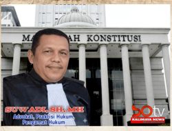 Bayang-bayang Politik Di Ruang Sidang Konstitusi